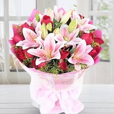 Roses And Lilies Flower Bunch