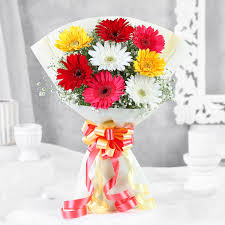 Elegant Gerbera Flower Bouquet